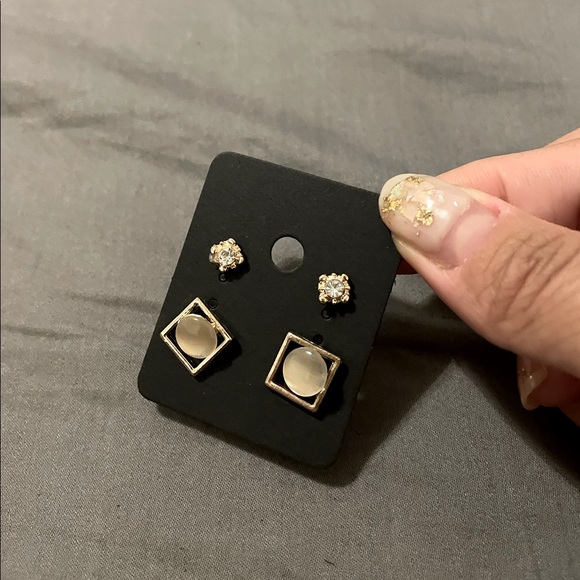 2-pair square gem studs earrings set - Picture 2 of 2
